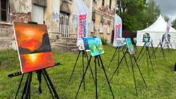 Изображение к статье Подмосковная «Молодая Гвардия» дала старт благотворительному аукциону по продаже картин