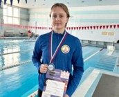 Изображение к новости Мастер спорта из Фрязино завоевала серебро на престижных соревнованиях по плаванию!