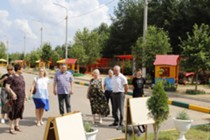 Изображение к новости Оценивать летом «зеленые наряды» дошкольных образовательных учреждений Наукограда стало уже доброй традицией
