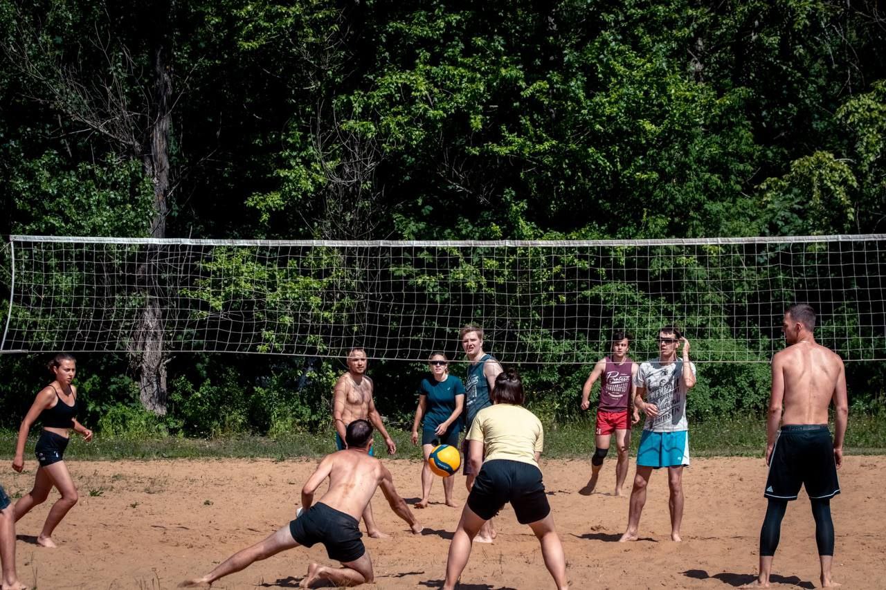 В минувшие выходные прошёл турнир по пляжному волейболу