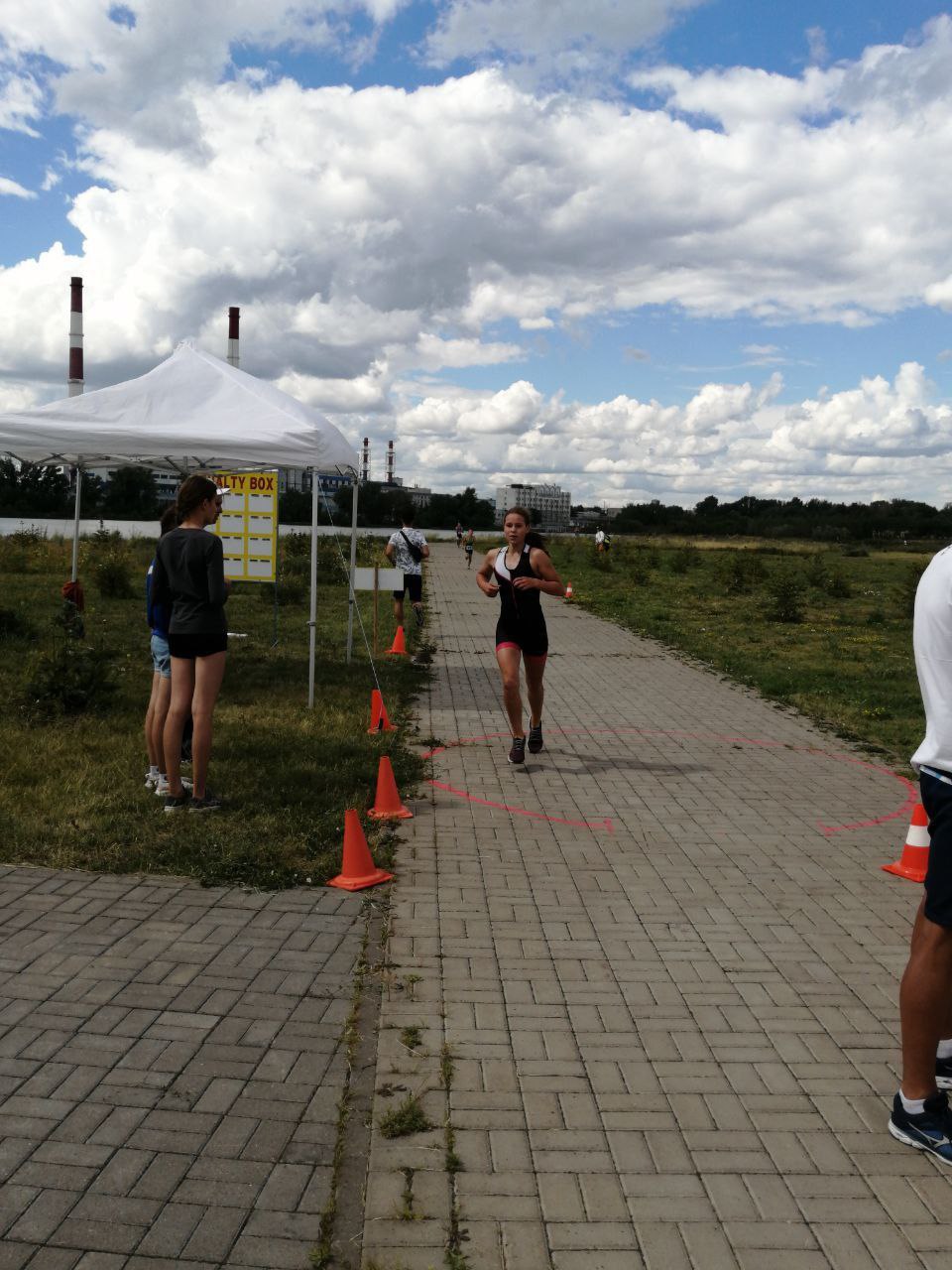 С 19 по 21 июля 2022 года в Казани проходило Первенство России по триатлону среди юношей и девушек, в котором приняли участие спортсмены из нашего Наукограда