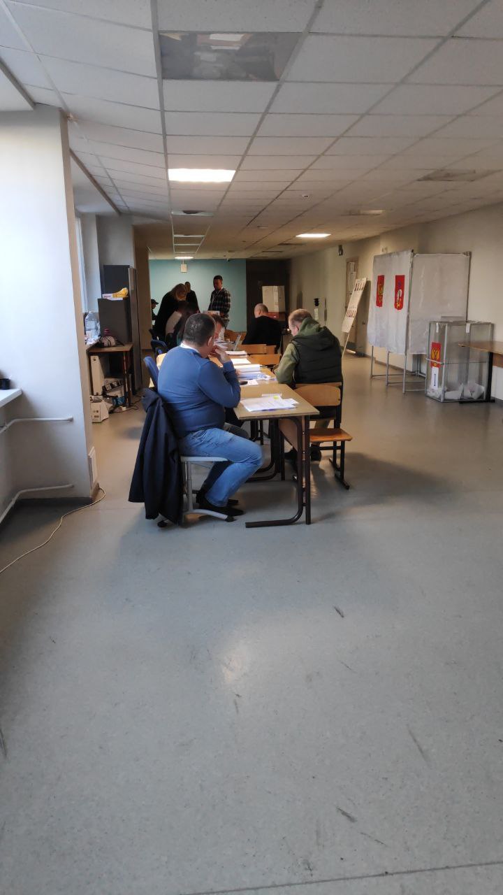 Во второй день голосования все избирательные участки Наукограда Фрязино открылись ровно в 8 утра.