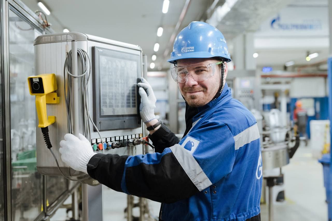 «Газпром нефть» вошла в число лучших работодателей страны