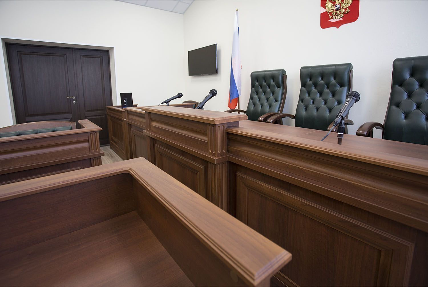 суд
