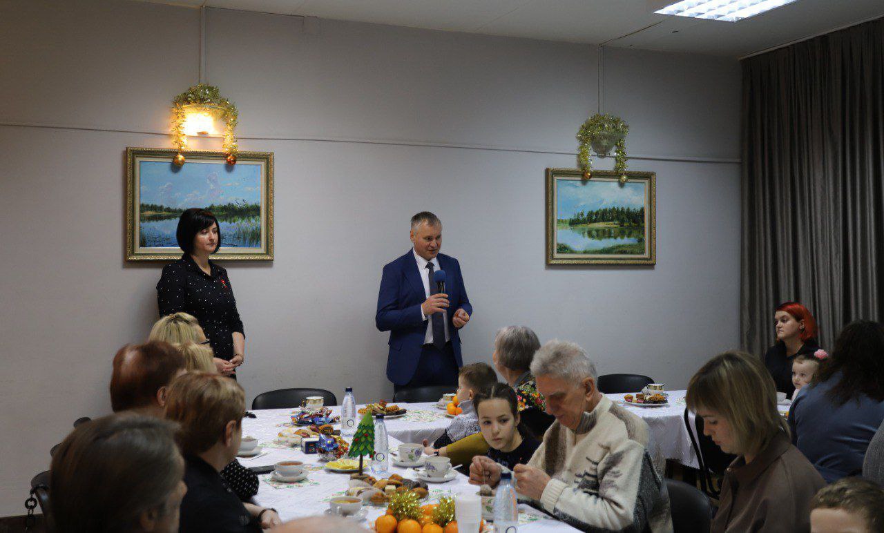 Глава городского округа Фрязино Дмитрий Воробьев в преддверии праздников встретился с семьями наших мобилизованных жителей