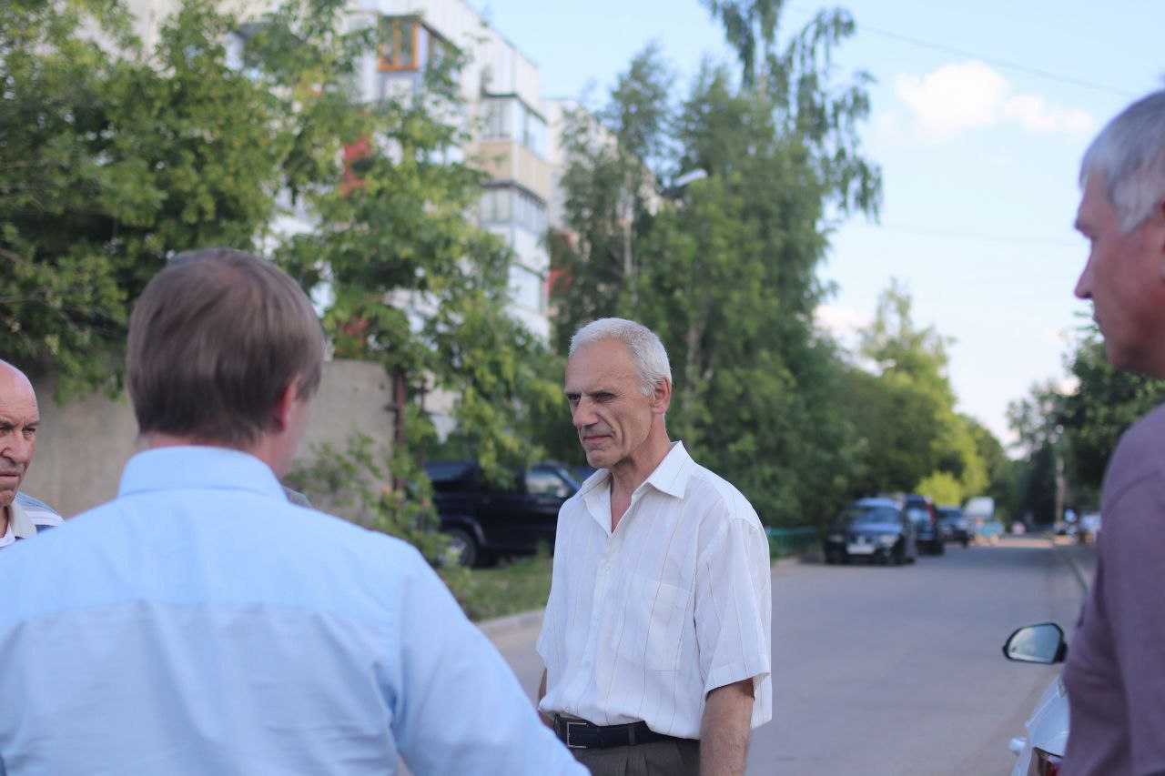 Глава городского округа Фрязино Дмитрий Воробьев провел встречу с жителями на улице Рабочей