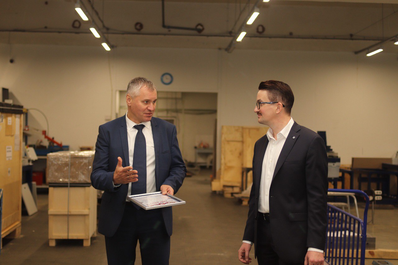 глава городского округа Фрязино Дмитрий Воробьев посетил научно-производственную корпорацию «Дельта-тест»