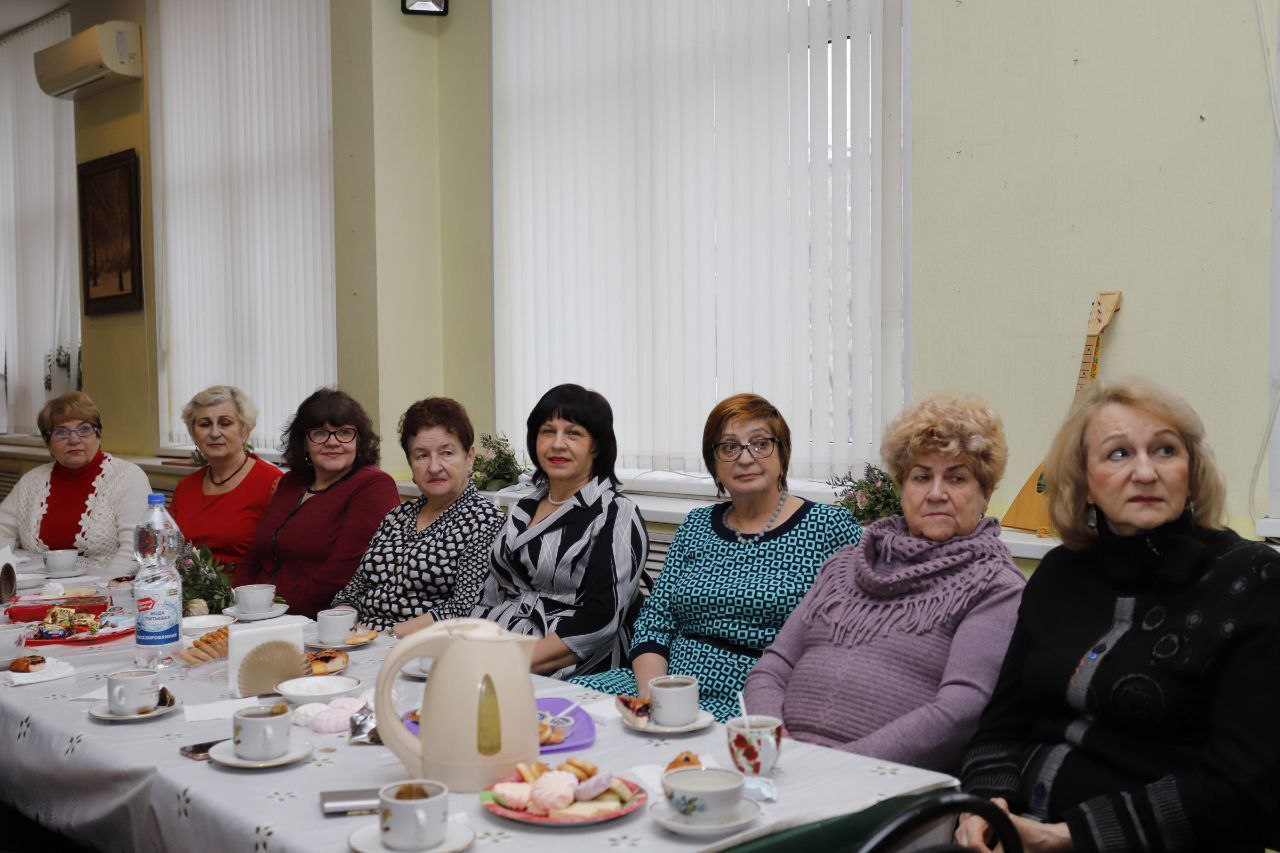Глава городского округа Фрязино Дмитрий Воробьев встретился с участниками клуба «Активное долголетие»