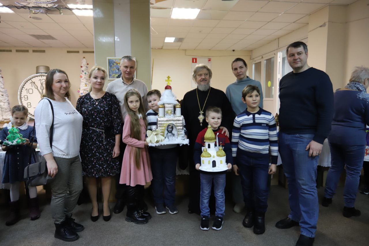 15 января во дворце культуры «Исток» наградили победителей рождественского конкурса «Вифлеемская звезда»