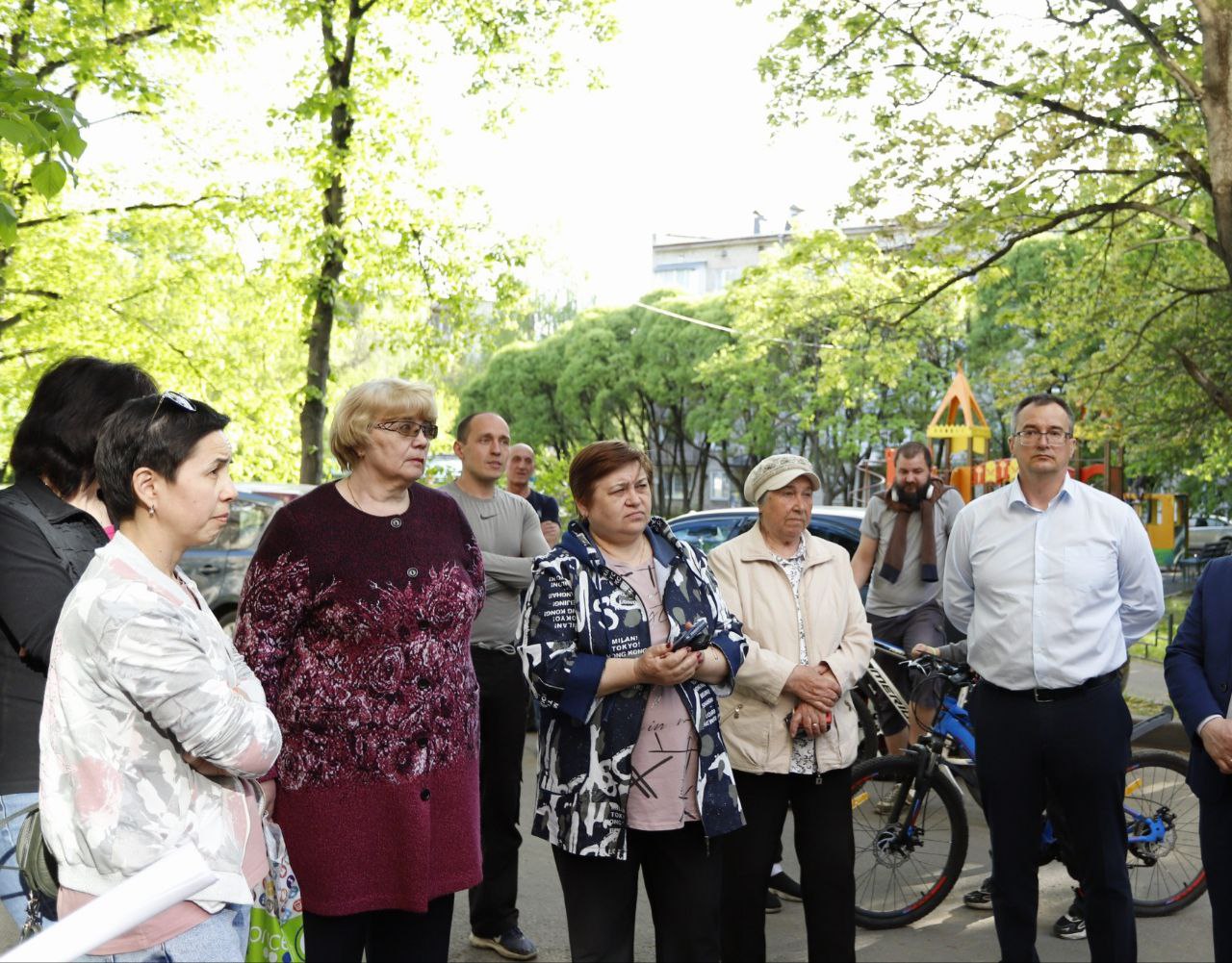 Глава городского округа Фрязино Дмитрий Воробьев встретился с активистами дома 17 по улице Нахимова