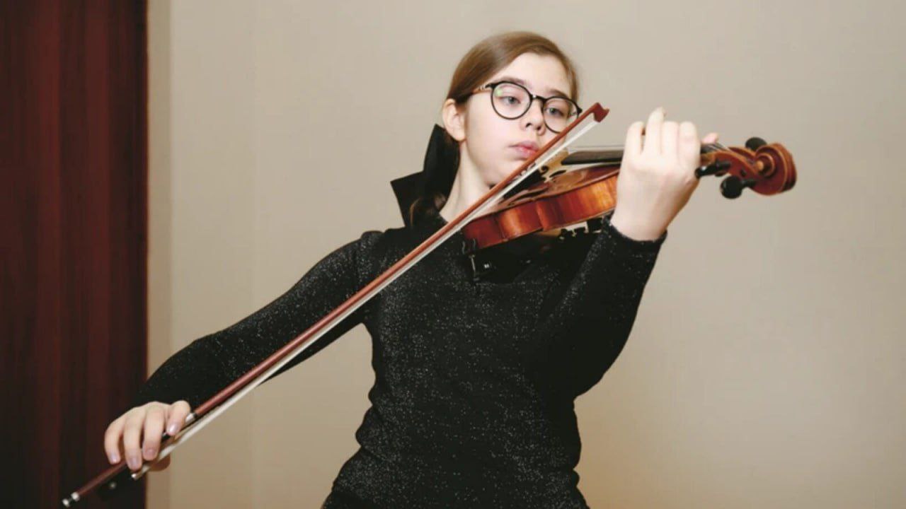 Ученица Фрязинской детской школы искусств Анна Танкова прошла отбор на Всероссийском проекте «Детский симфонический оркестр Первых»